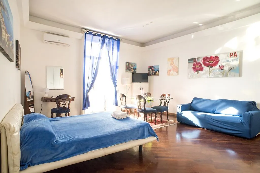 Rotonda Diaz Apartment Naples