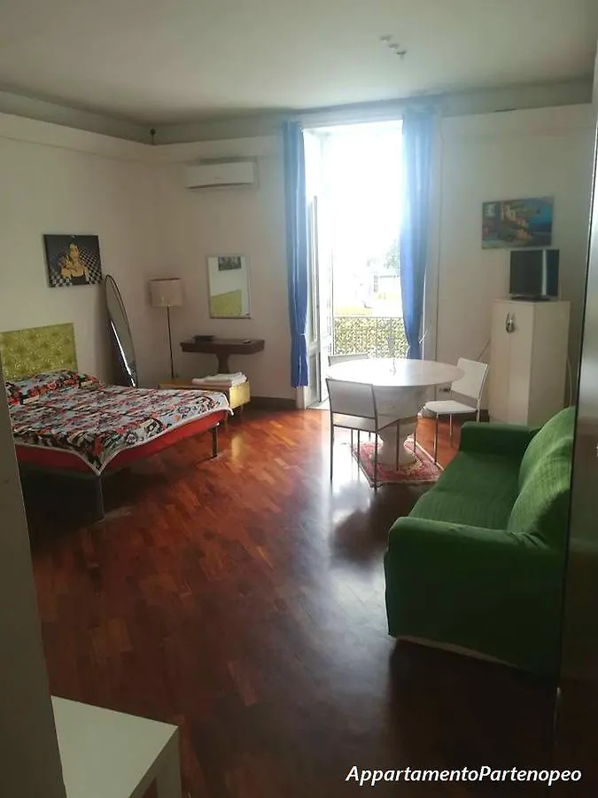 Rotonda Diaz Apartment Naples Italy