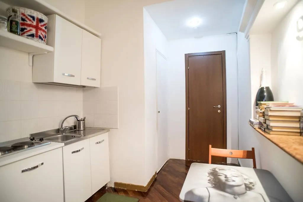 Rotonda Diaz Apartment Naples