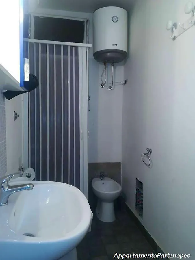 Rotonda Diaz Apartment Naples Italy